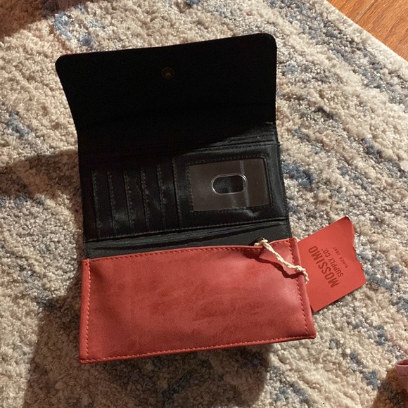 Mossimo Supply Co. Wallet with Bronze Cat Face on The Front - Picture 4 of 4